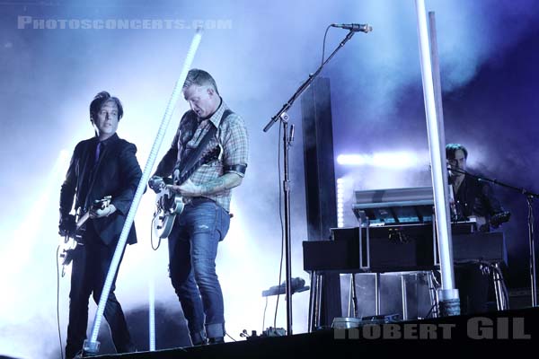 QUEENS OF THE STONE AGE - 2018-07-07 - BELFORT - Presqu'ile de Malsaucy - Grande Scene - Joshua Michael Homme III - Dean Anthony Fertita - Troy Dean Van Leeuwen